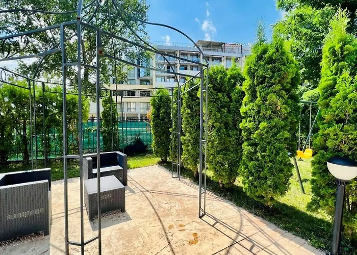 Bratanov Vip Vision サニービーチ