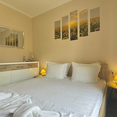 Bratanov Vip Vision Apartment